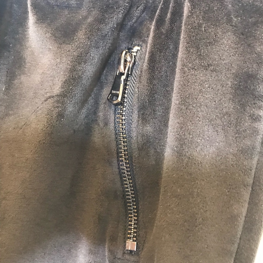 ☀️SALE☀️ Justice black zipper pocket joggers - Picture 5 of 11